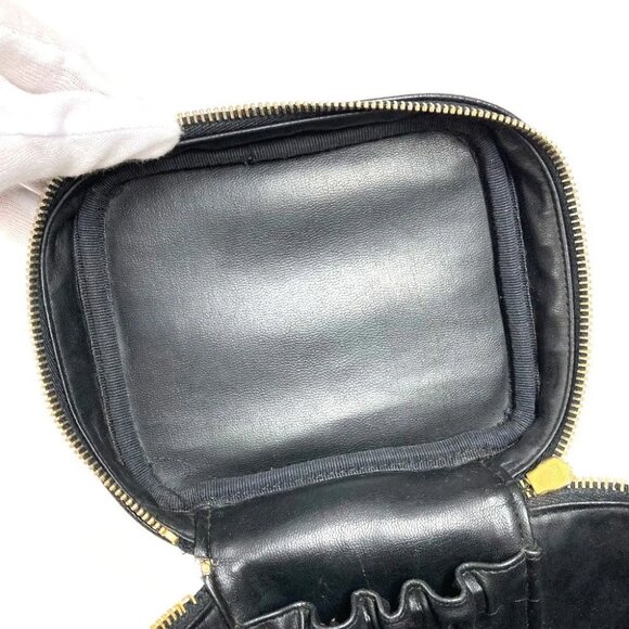 CHANEL A01998 CC CC Mark logo Bag Vanity Bag Vertical Hand Bag - Picture 2 of 16